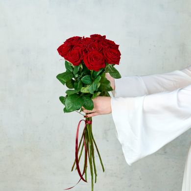 Букет из 11 красных  Российских роз